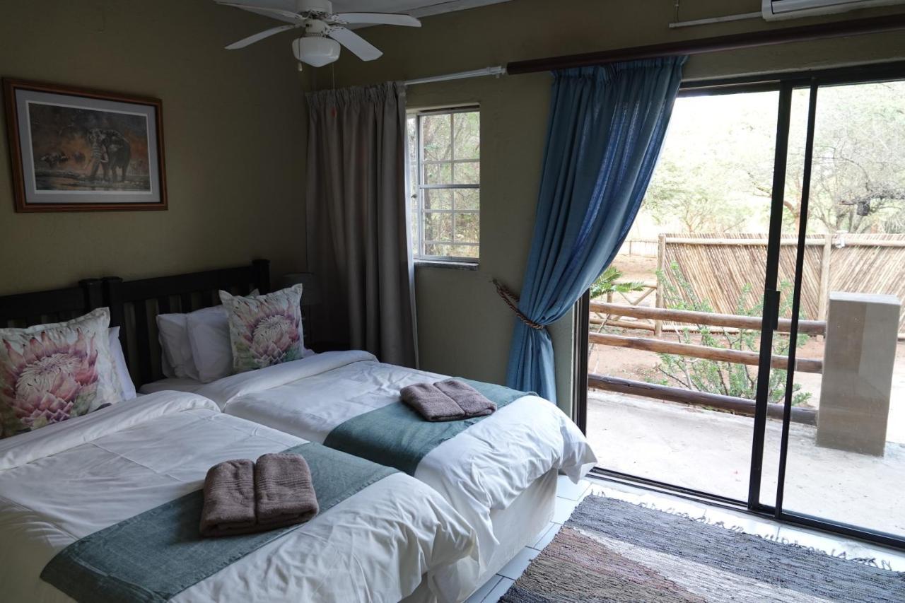Marloth Park Hippo Houseヴィラ エクステリア 写真